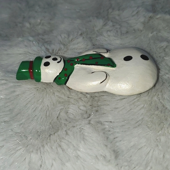 Vintage Angel and Snowman Brooches - Picture 9 of 10